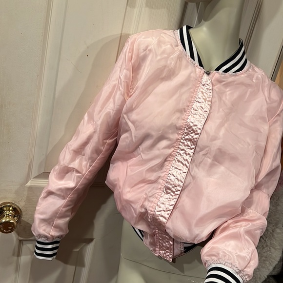 Bomber jacket - Picture 10 of 11